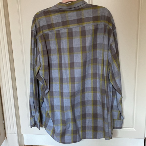 CALVIN KLEIN MEN’S SHIRT SIZE L/G . - Picture 2 of 9